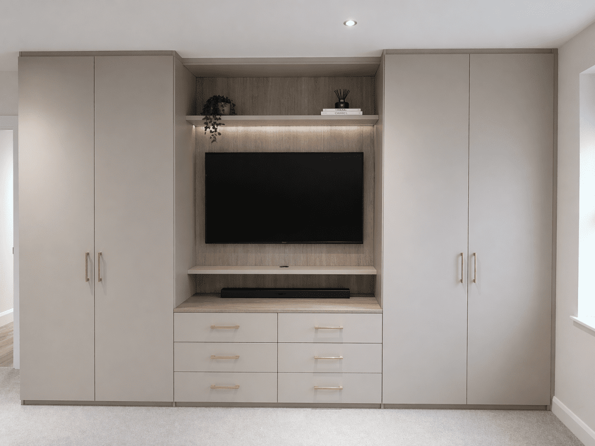 Bespoke fitted wardrobes Belfast - Fusion Robes
